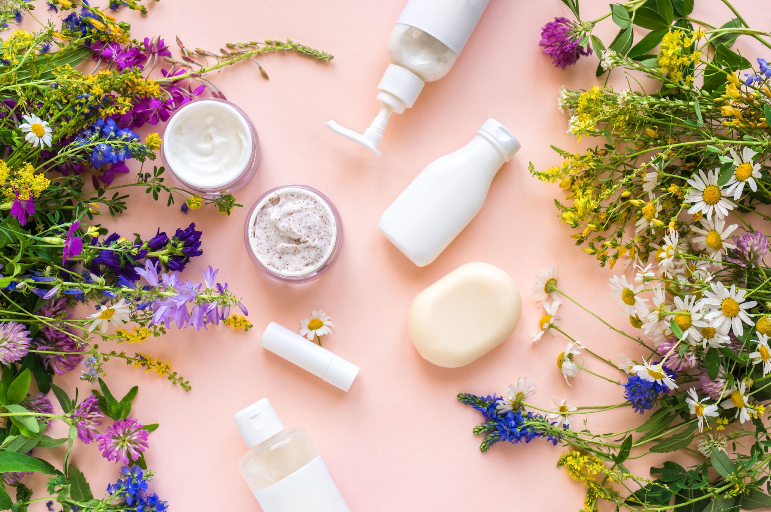 Naturkosmetik aus dem Wald – erdig, stärkend, selbstgemacht